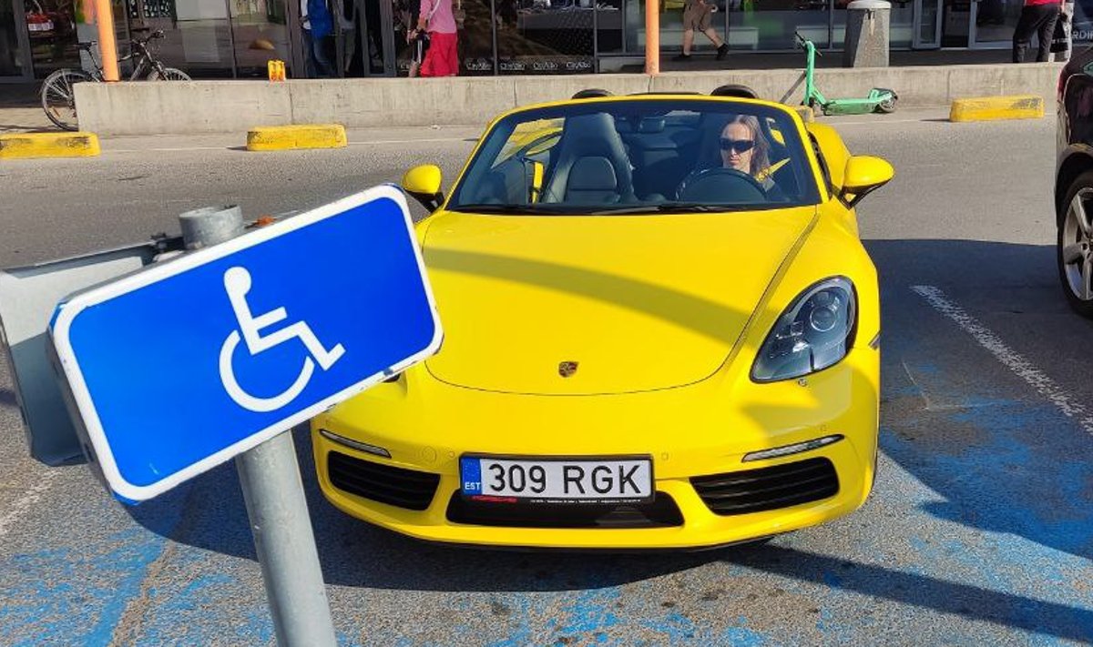 Томми Кэш занял своей машиной парковочное место для инвалидов