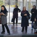 Iraanis vahistati 29 paljapäi pearätikohustuse vastu protestinud naist