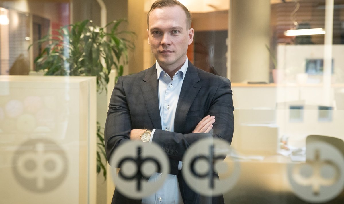 "Eesti pangad võiksid omavahel liituda, et kiiremini kasvada ja Rootsi suurpankadele konkurentsi pakkuda," leiab Hannes Kaadu.