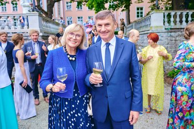 TARTUST olid kohale tulnud Anu ja Andrus Ansip.