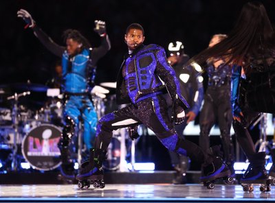 Usher rulluiskudel tantsimas