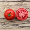 Maitseb hästi, ravib iluhädasid ja teeb naha korda: tomat on tõeline supertoit
