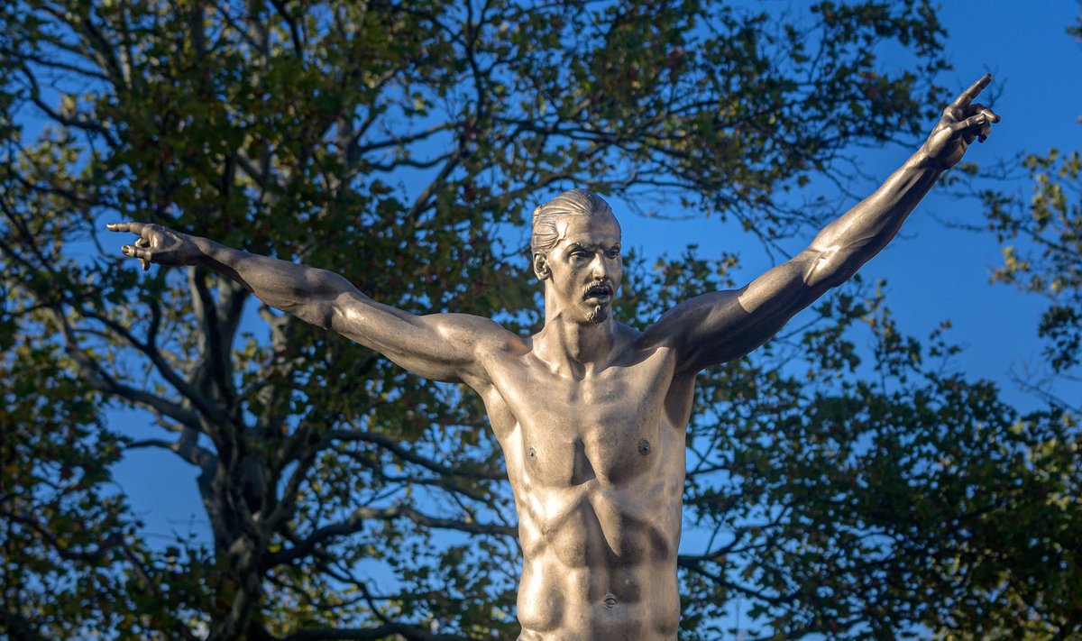Sweden: Statue of Zlatan