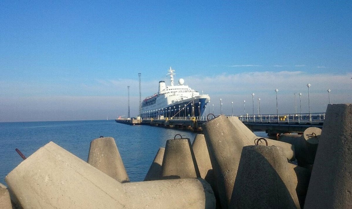 Viimane selle hooaja kruiisilaev Marco Polo Tallinna sadamas.
