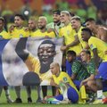 FOTOD | Ilus žest! Brasiilia koondis pühendas võidu vähiga võitlust pidavale Pelele