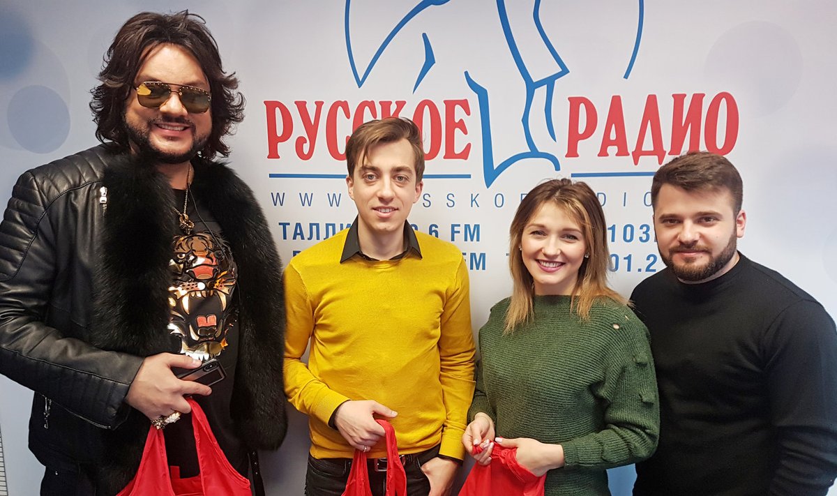 Филипп Киркоров и группа DoReDos в студии "Русского радио"
