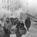 Svetlana Aleksijevitš: sõda meenutati koolis ja kodus, pulmades ja ristsetel, pidudel ja peiedel