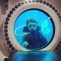 Jacques Cousteau lapselaps püüab viibida 31 päeva vee all