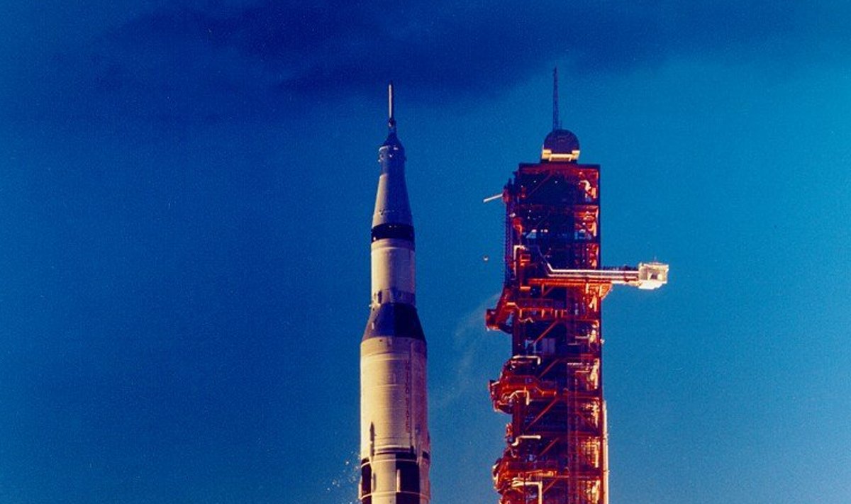 Apollo 4 start. 