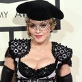 Karm ettevalmistusgraafik põletas lauljanna läbi: Madonna tervisemured tekkisid noorte popstaaridega võistlemise tõttu 