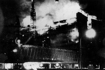 1969. aasta 18. detsembri suur põleng valmimistähtaega ei nihutanud, kuid ehitaja viis see lõpuks pankrotti.