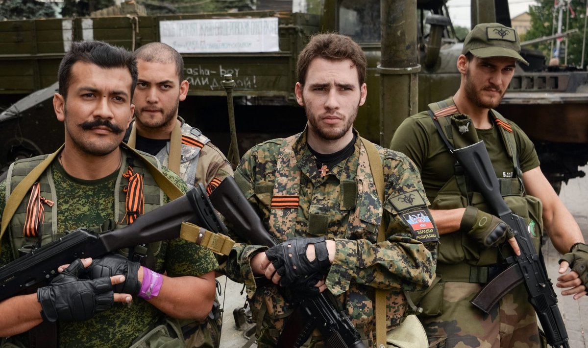 Prantsuse vabatahtlikud 2014. aasta augustis Donetskis, vasakul Victor Alfonso Lenta