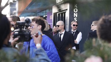 OTSEFOTOD JA -PILT | Eurovision alaku! Eurostaarid saabuvad avatseremooniale mööda türkiissinist vaipa