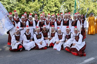 Enne marssima hakkamist tehti ka ametlikud grupipildid ära