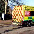 Inglismaal surid vastsündinud kaksikud ja nende ema on koomas, sest kiirabi ei pääsenud kortermaja uksest sisse