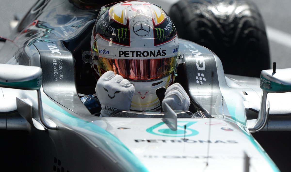 Lewis Hamilton võitis Silverstone’is kolmandat korda.