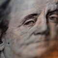 Mis sai Benjamin Franklini 2000 dollarist?