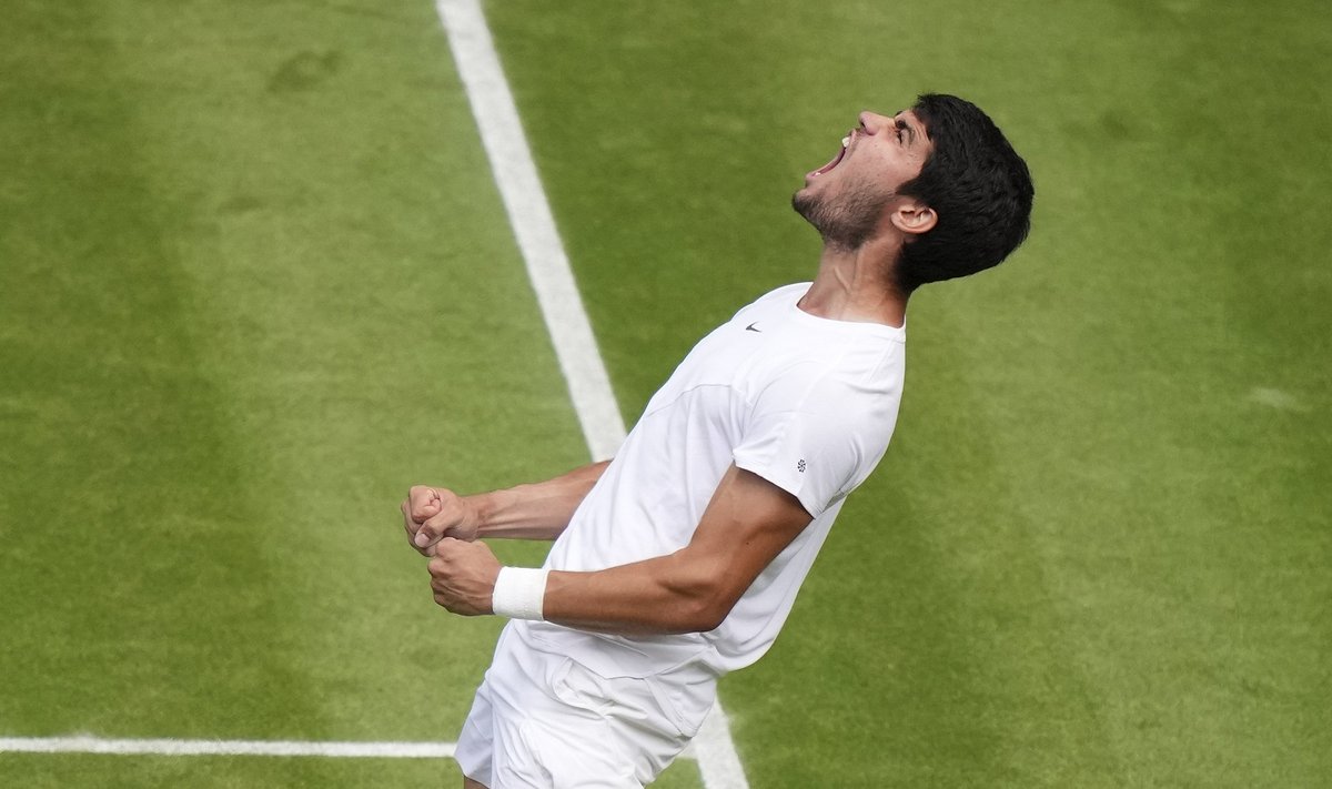 Carlos alcaraz jõudis Wimbledonis esmakordselt poolfinaali.