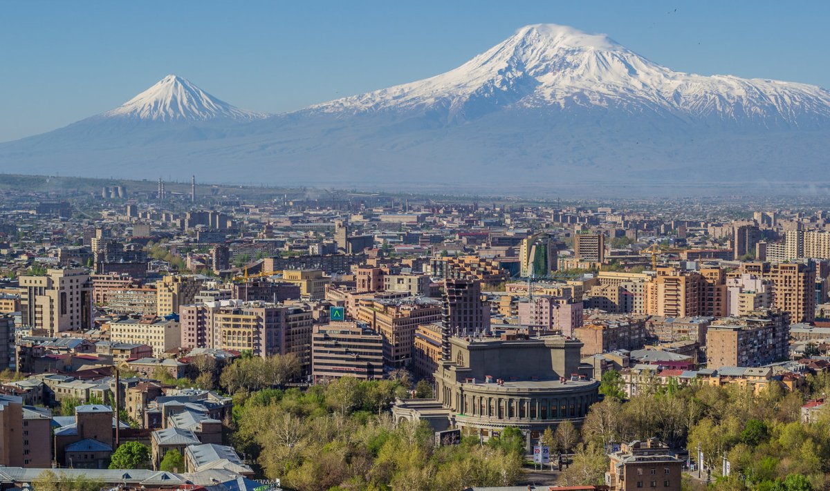 Jerevan ja Ararat. 