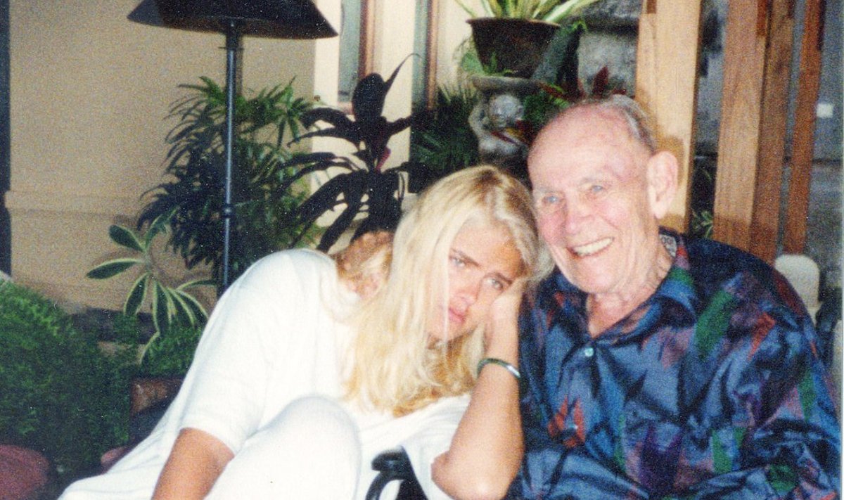 Anna Nicole Smith sõudis J. Howard Marshalliga abieluranda, kuid kokkuvõttes ei garanteerinud see talle pirakat tükki mehe pärandusest.