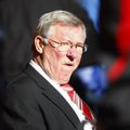 Sir Alex Fergusoni näritud näts müüdi oksjonil 460 000 euro eest!