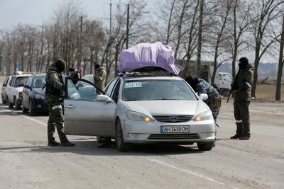 Российский блокпост близ Мариуполя