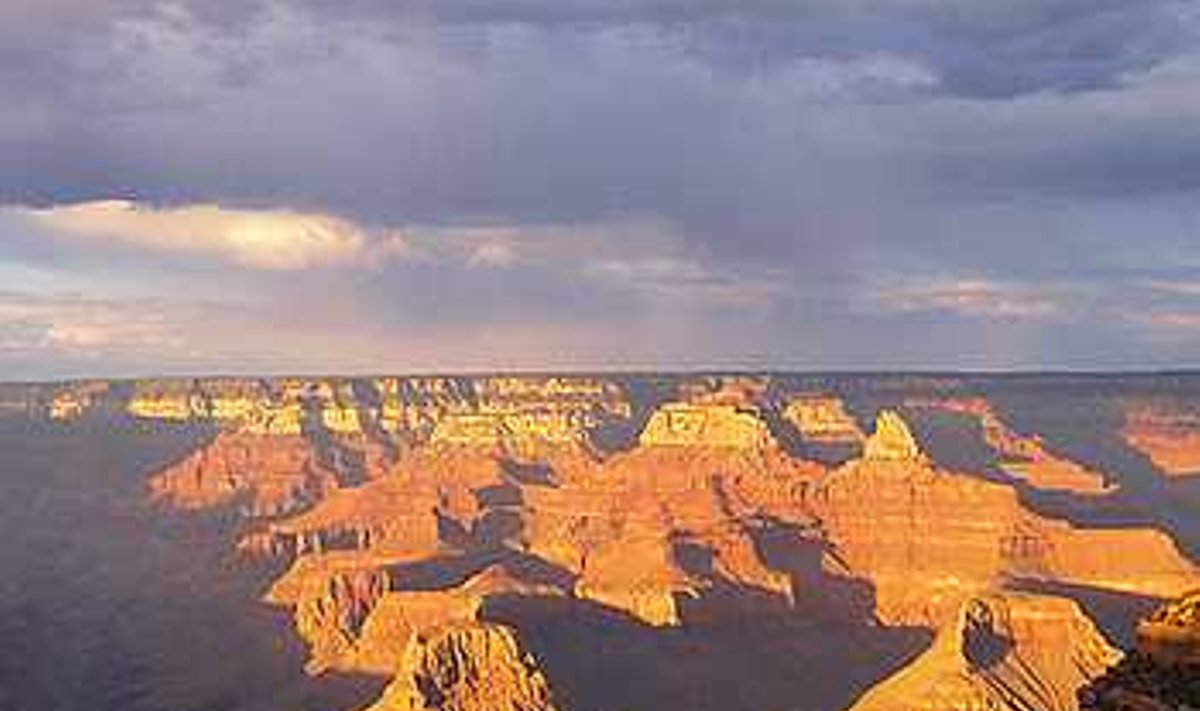 RAHVUSLIK VAATAMISVÄÄRSUS: Colorado jõel kulus Suure kanjoni uuristamiseks oma 12 miljonit aastat. DAL WOLF