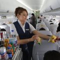 VIDEO | Uskumatu kokkuhoid: vaata, kuidas lennufirma töötajad joomata šampust tagasi pudelitesse valavad