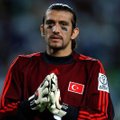Koroonaviiruse seljatanud Türgi jalgpallilegend: alguses alahindasin olukorda, aga lõpuks kujunes see minu elu üheks raskemaks võitluseks