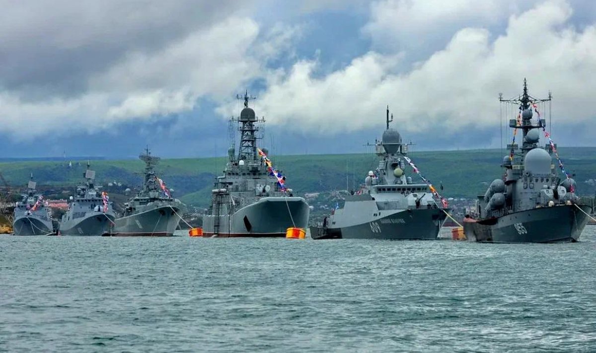 Корабли Черноморского флота России в Севастопольской бухте
