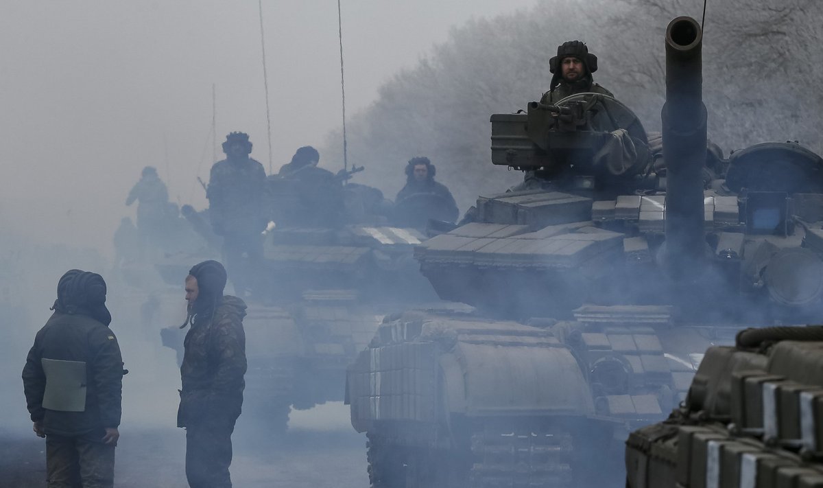 Ukraina tank Debaltseve lähedal