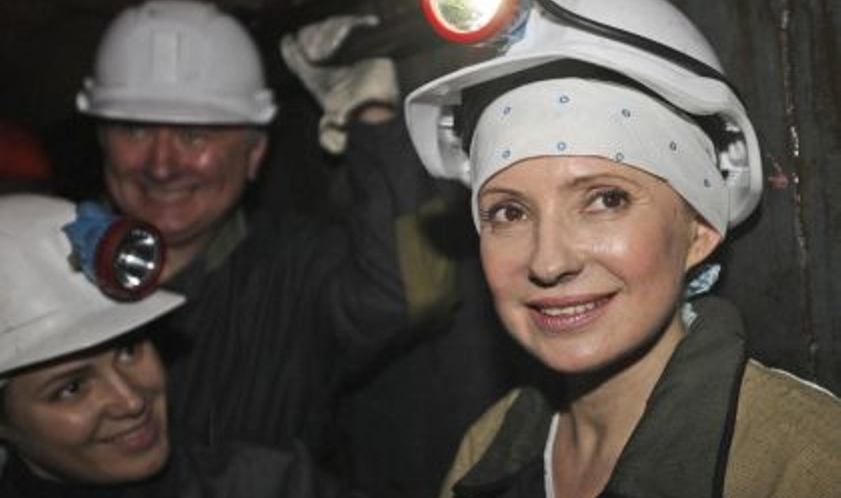 Ukraina peaminister Julija Tõmošenko Donbassi kaevanduses