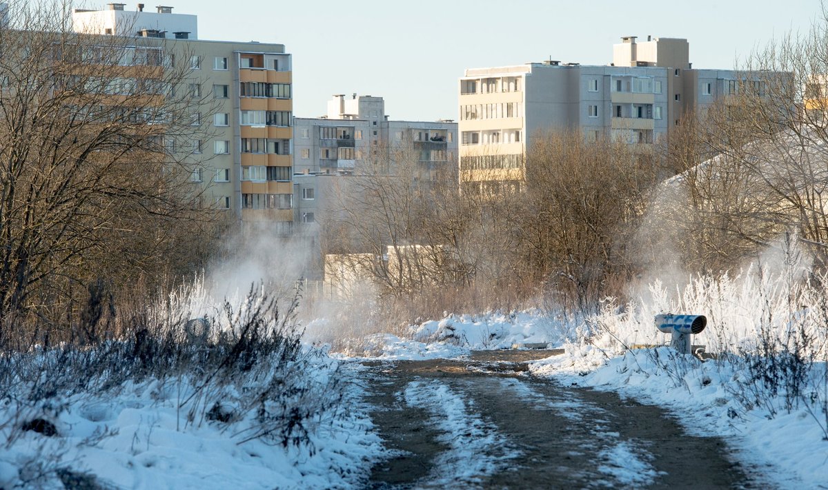 Soojatrass Lasnamäel, kus energiat talvel lihtsalt haihtus.