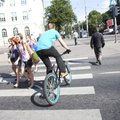 VIDEO: Kui ohtlik on Tallinna liiklus jalgratturile? Kaamera külge ja teeme asja selgeks