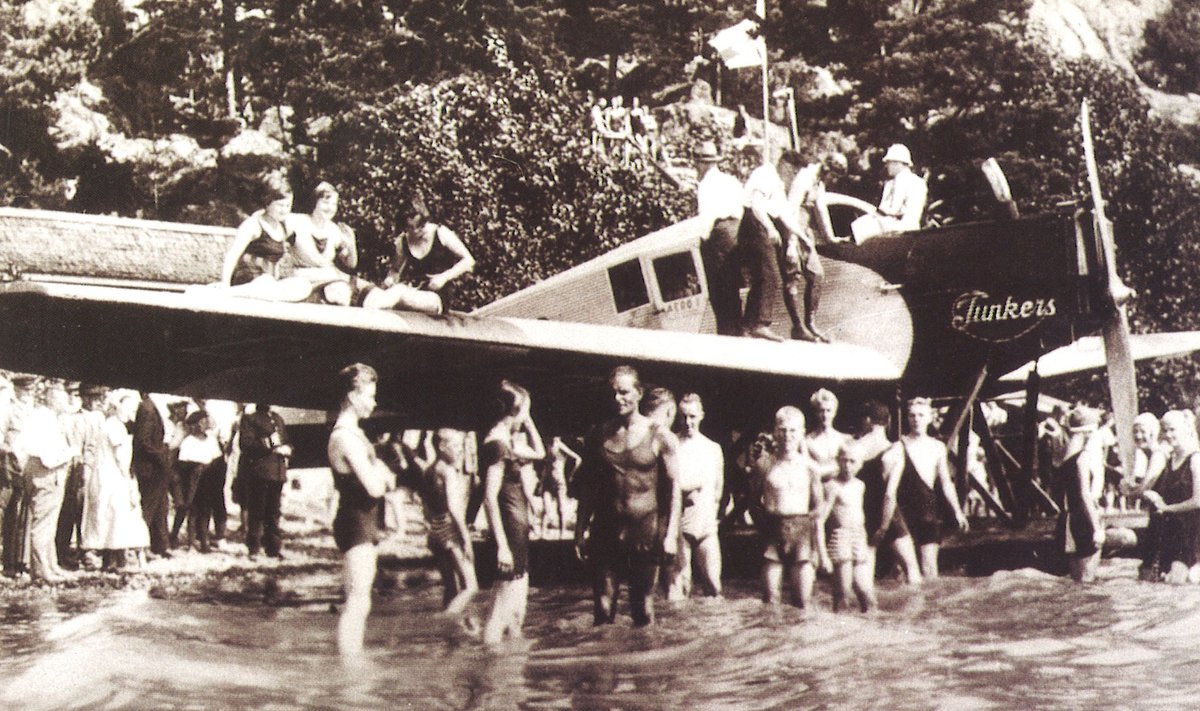 Junkers lõbusõidul Naantalis 1925