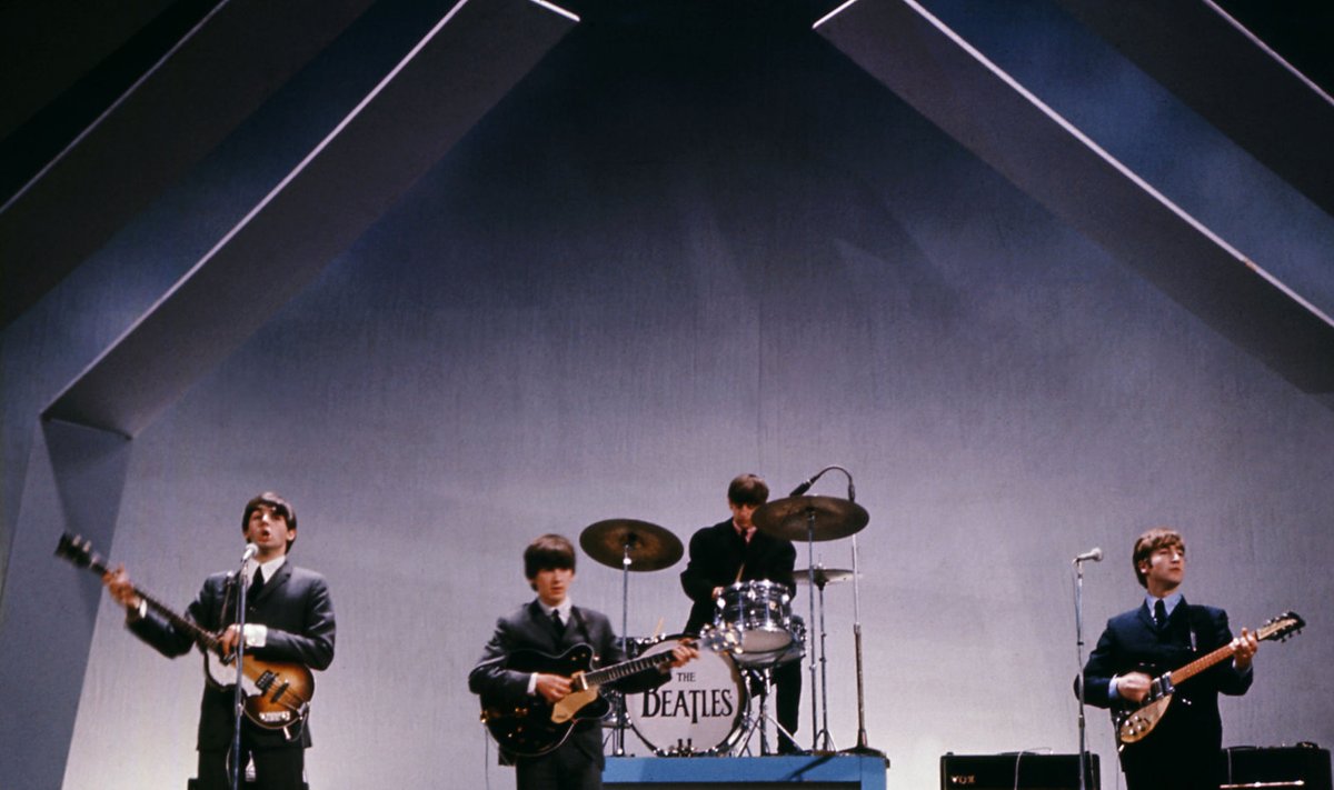 The Beatles 29. juulil 1965 Londonis esinemas. Vasakult Paul McCartney, George Harrison, Ringo Starr ja John Lennon. 