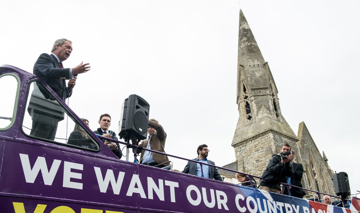 Nigel Farage UKIPist EList lahkumist toetaval meeleavaldusel