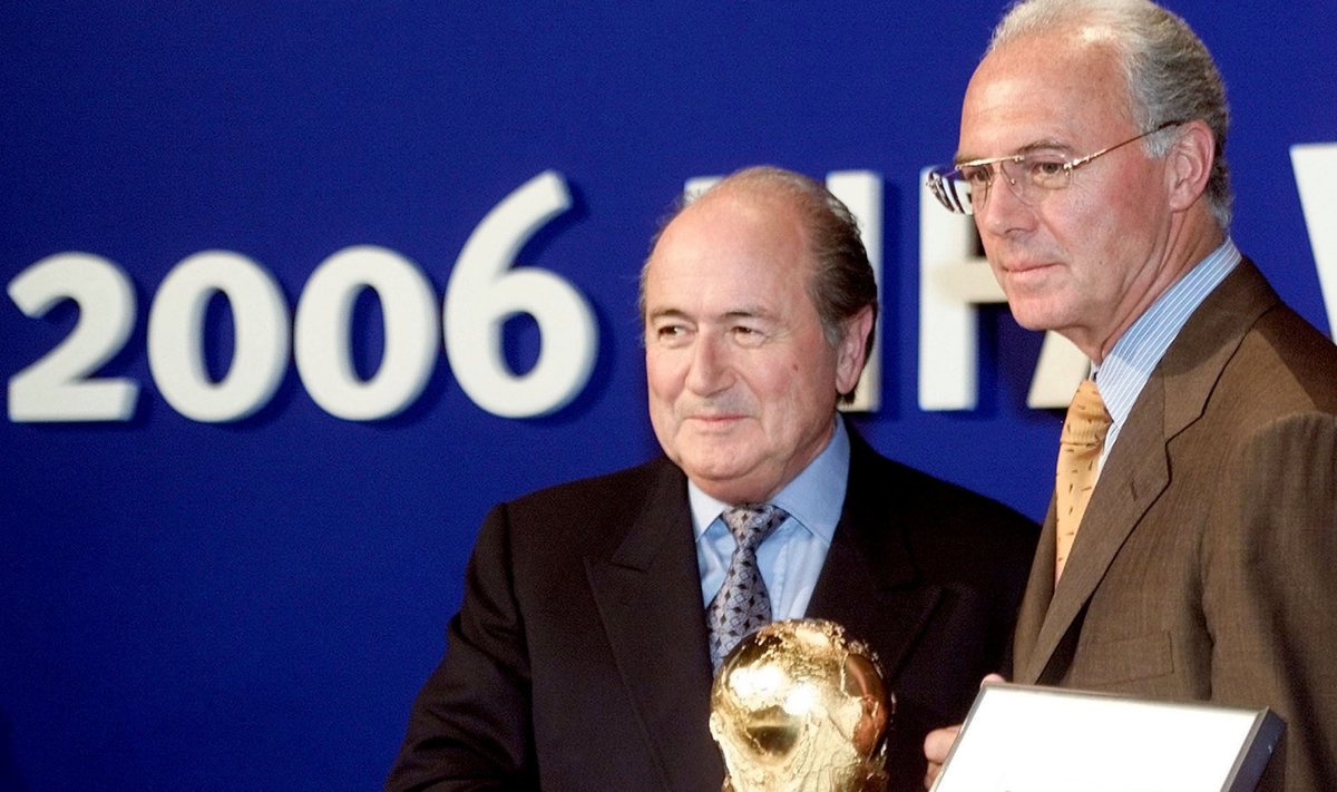 FIFA president Sepp Blatter (vasakul) ja Franz Beckenbauer