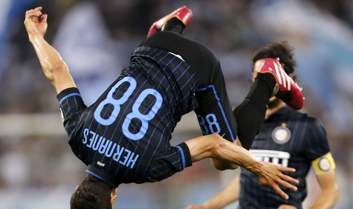 Inter Milan's Hernanes celebrates after scoring against Lazio during their Serie A soccer match in Rome