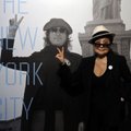 VIDEO: Yoko Ono pani John Lennoni isiklikud asjad näitusele