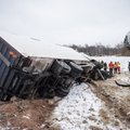 FOTOD | Tartumaal põrkasid kokku veoauto ja sõiduauto, liiklusõnnetuses hukkus kaks inimest 