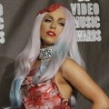 VIDEO: Lady Gaga on oma uues videos meigitu ja ilma hullude kostüümideta