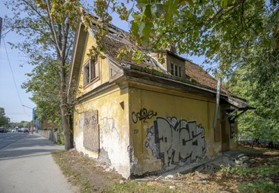Lagunev või konserveeritud kinnisvara Kadriorus, Narva mnt 79