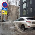 DELFI FOTOD ja KAART: Kadriorgu on kevadise suurvee ajaks pandud välja liiklusmärgid „Ära pritsi”