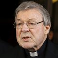 Vatikani finantsjuhti süüdistatakse kodumaal Austraalias poiste käperdamises