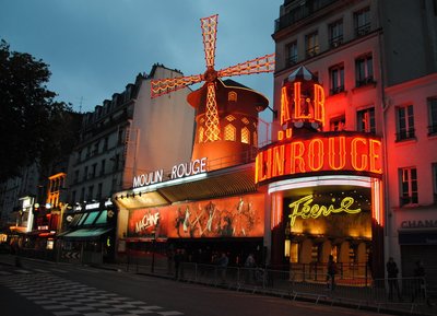 Moulin Rouge Pariisis.