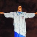 ФОТО | Статую Христа в Рио-де-Жанейро "одели" в халат врача