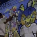 REUTERSI VIDEO: Grafitikunstnik maalib Brasiilia tänavatele MM-i kritiseerivaid pilte
