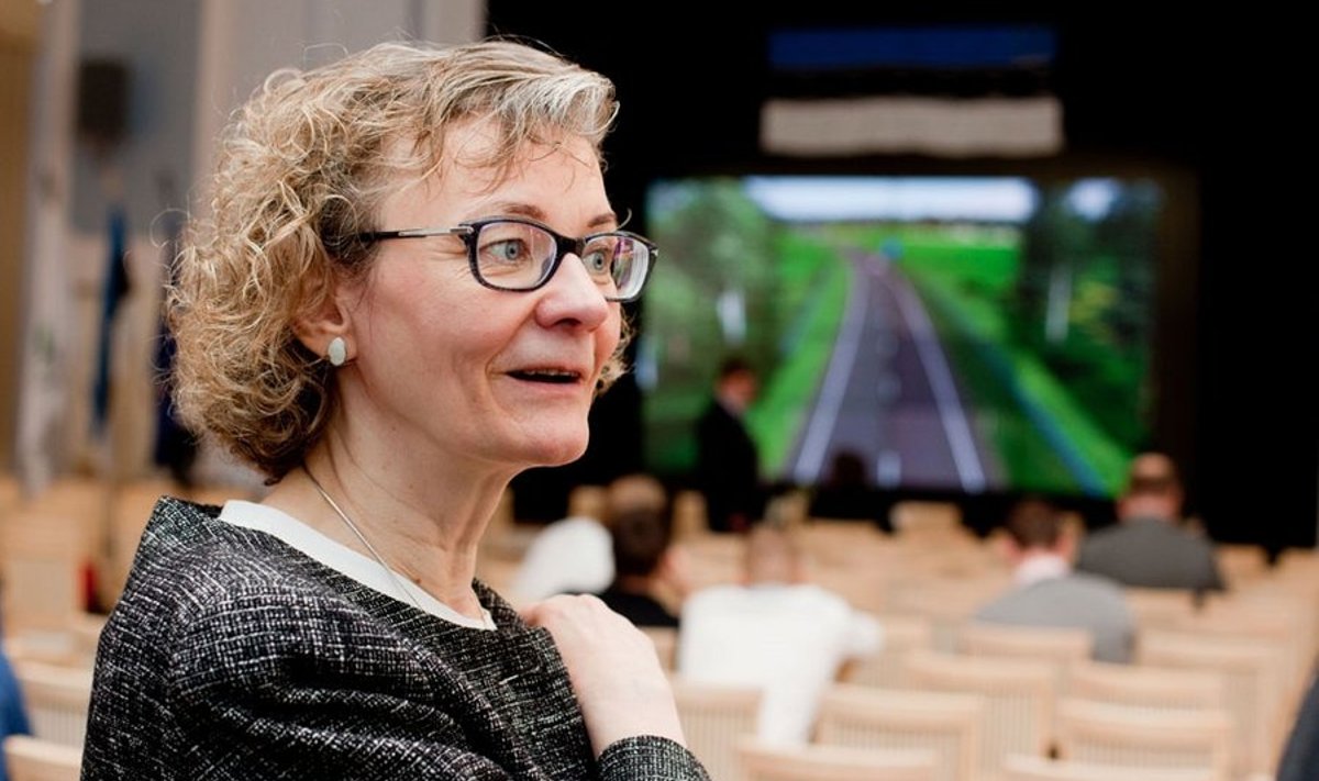 Professor Leena-Katariina Korkiala-Tanttu sõnul laotatakse Eesti teedele liiga õhuke asfaldikiht. 