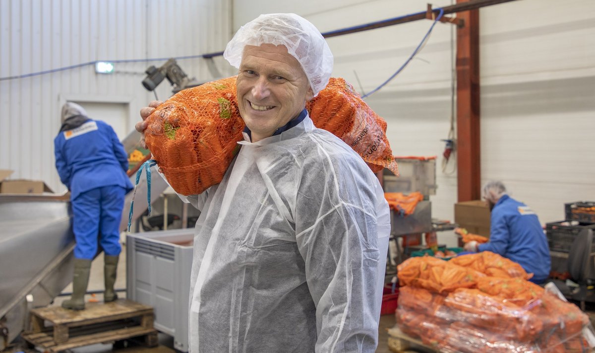„Enamiku oma köögiviljast töötleme ise ümber – pressime mahla, hapendame kapsast,“ teatab Veiko Pak.